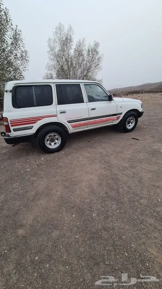 صالون 91 نظيف مكينه وجربكس على الشرط مكيف شغال وتنجيده جديدة 9