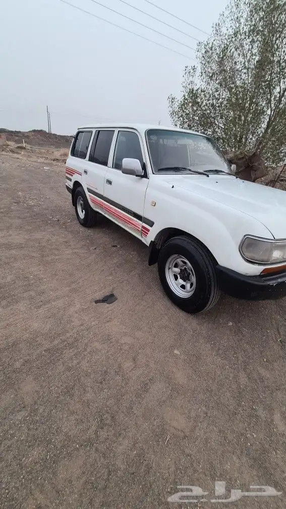 صالون 91 نظيف مكينه وجربكس على الشرط مكيف شغال وتنجيده جديدة 4