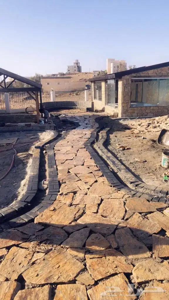بكلين قلابات شيولات تخريم بالكسارات مقاولات عامه 12