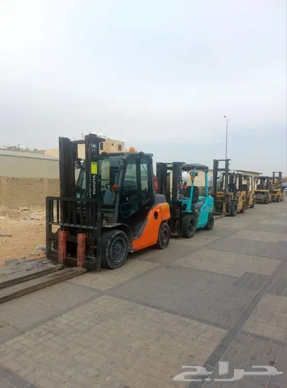 تأجير رافعات شوكيه - فوركلفت - forklift- شوكه - سكينه 0