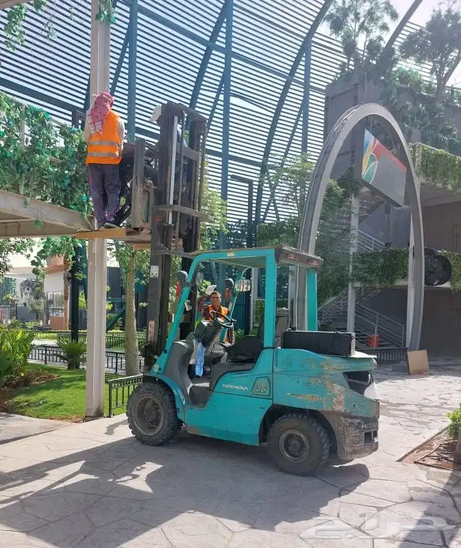 تأجير رافعات شوكيه - فوركلفت - forklift- شوكه - سكينه 1