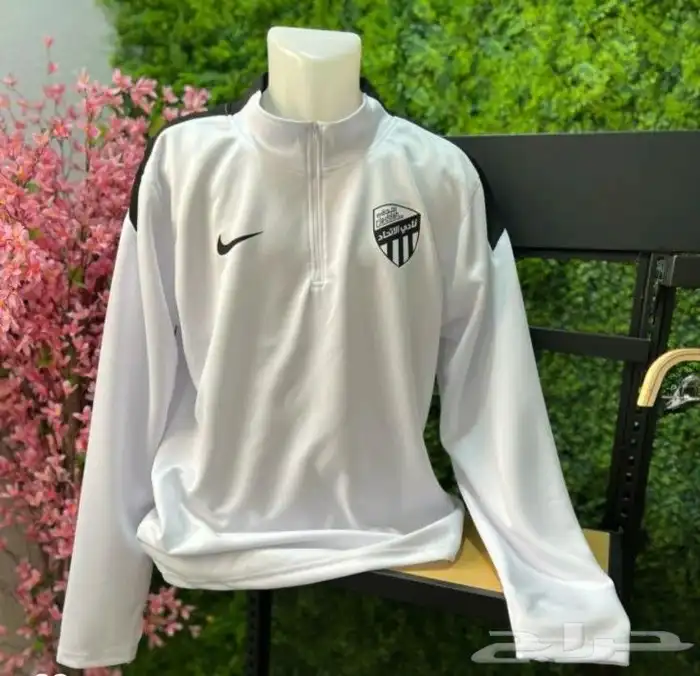 تيشرتات واطقم نادي الاتحاد فئه لاعبين طباعه اسم حسب الطلب 5