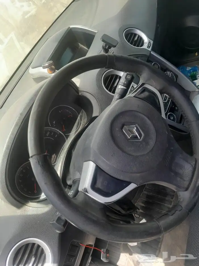 متوفر جميع قطع غيار رينو كوليوس موديل 2016 تشليح فقط وملحقات 1