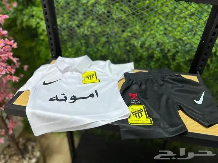 تيشرتات واطقم نادي الاتحاد فئه لاعبين طباعه اسم حسب الطلب 9