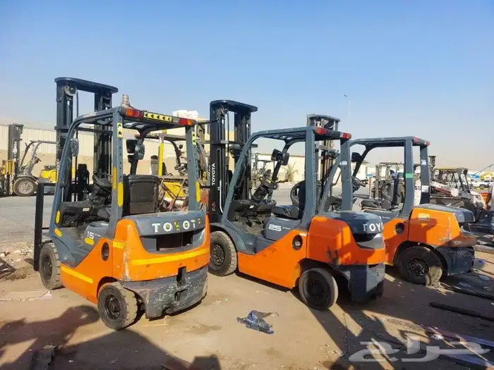 تأجير رافعات شوكيه - فوركلفت - forklift- شوكه - سكينه 4