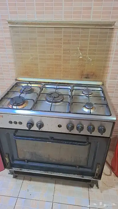 فرن وثلاجة وغاز 0