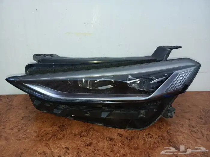 شمعه كيا K8 2024 يسار اصلي مستعمل نظيف 1