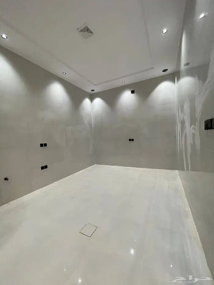 فيلا دبلكس شرق الرياض حي الجنادريه 5