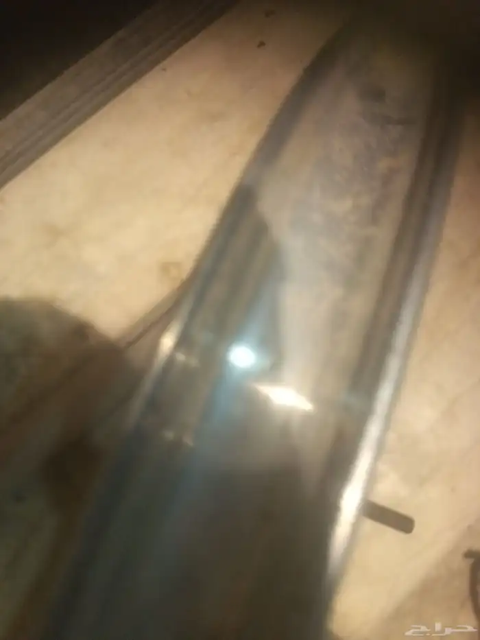 جنط سيكل مقاس 20 نضيف جهة البلط واحد صغير واحد كبير على اسوم 3