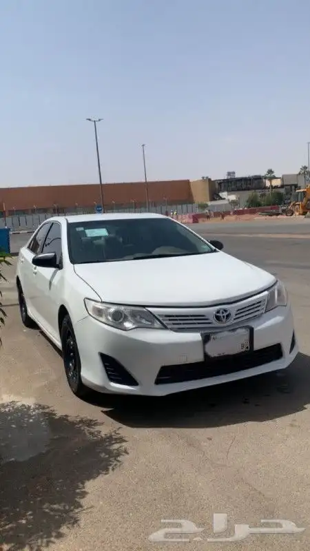 كامري GL مطور 2013 لون لؤلؤي 10