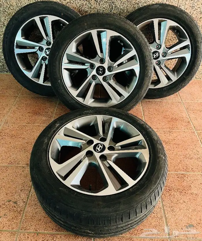 جنوط النترا 2017 الشكل الفل مع كفرات نظيفه 1