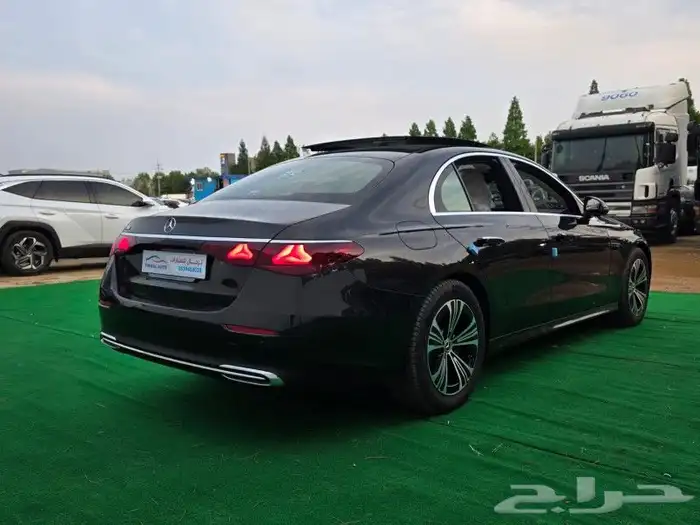 مرسيدس E200 أفانتغارد   W214   زيرو وكالة   وارد كوريا 2025 4