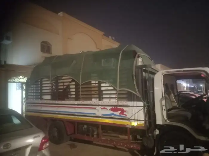 نقل عفش داخل وخارج تبوك وجميع أنحاء المملكة يوجد مستودعات لي 0