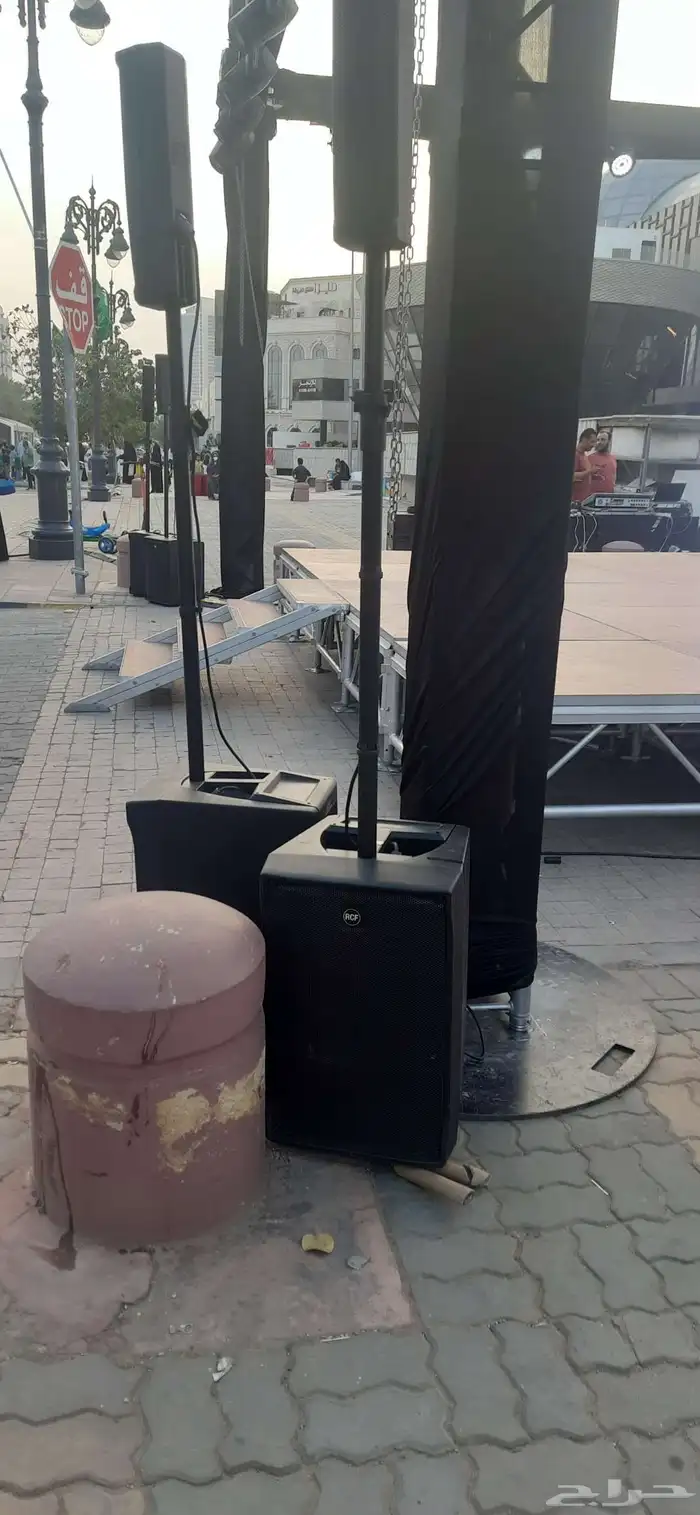 تأجير سماعات ار سي اف 4