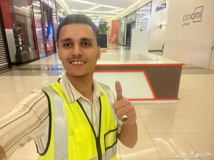نجار لأعمال النجارة خزائن دواليب مكاتب تلفزيون بوتات ومعارض 0