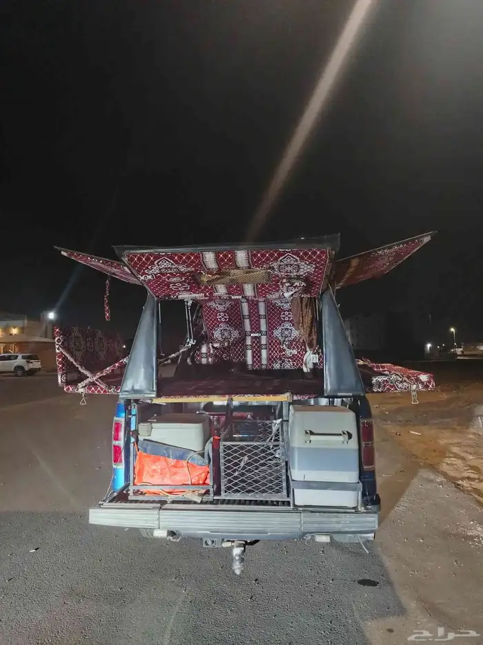 شد للبيع يركب على F150 و سلفرادو أو سيرا غماره ونص للبيع 0