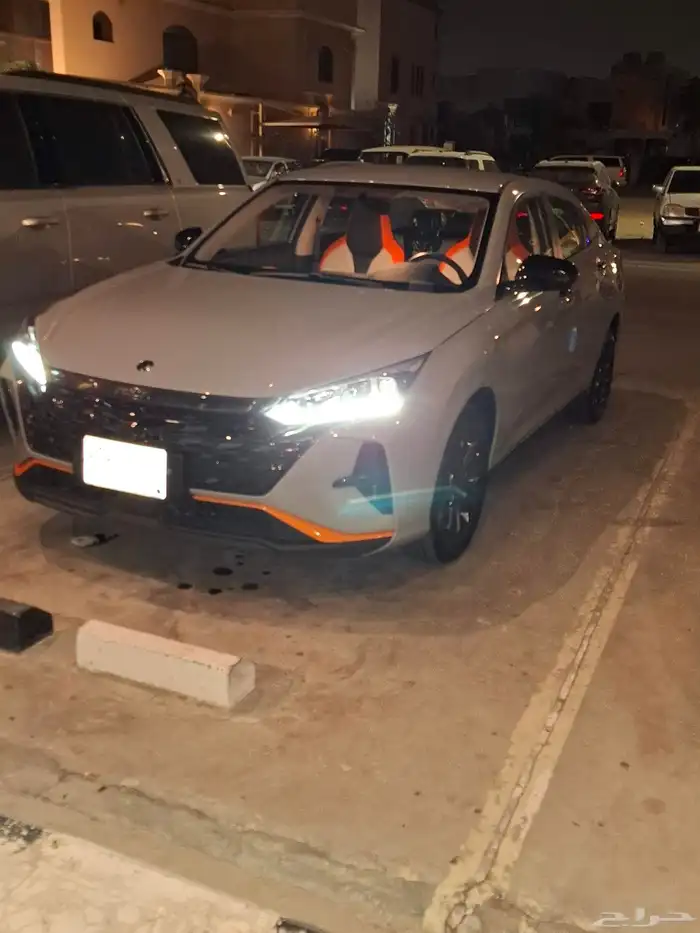 دونغ فينج E1 2025 0