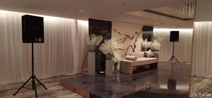 تأجير سماعات ار سي اف 2