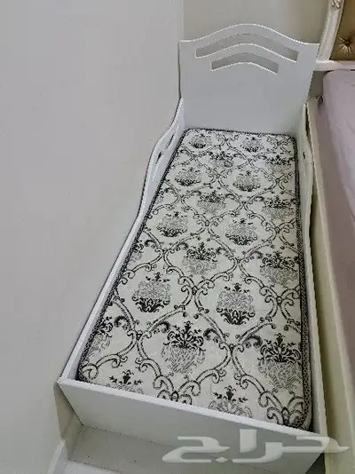 سرير اطفال بسعر رمزي 0