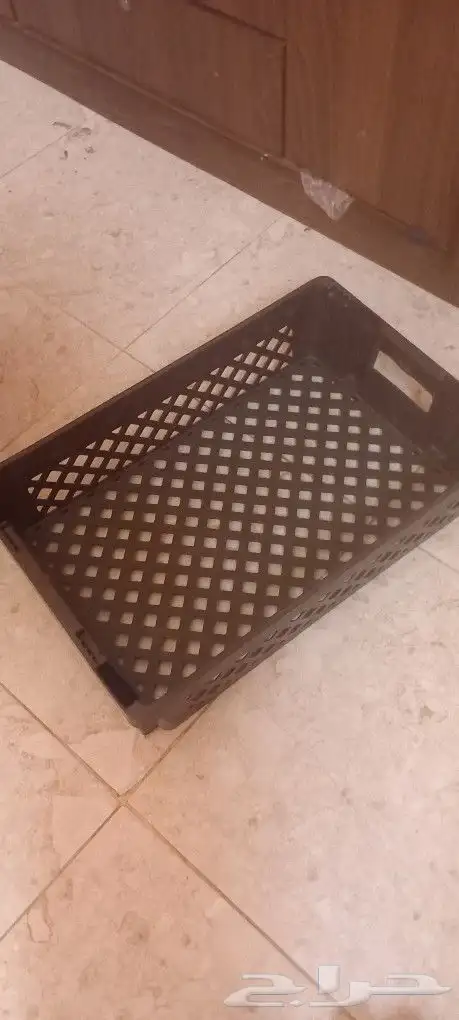 نقالة اغراض للبيع ويوجد كميه اشكال وأحجام كبيره منها جدا 0