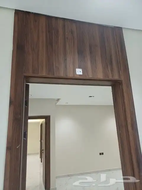 للبيع شقه تمليك في عماره حي الرمال تنال 1