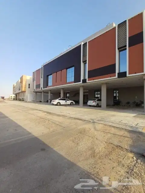 للبيع شقه تمليك في عماره حي الرمال تنال 0
