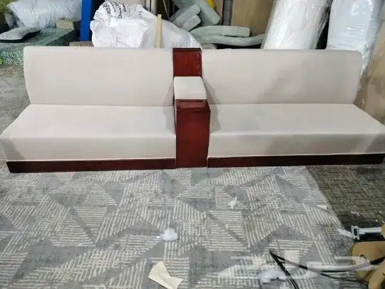 مفروشات الرياض  تفصيل جميع انواع الكنب والجلسات الارضي والس 9
