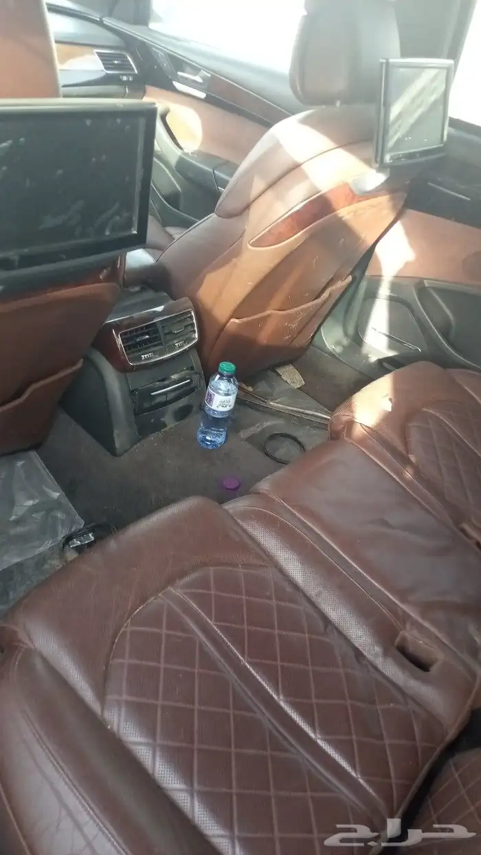 اودي 2012. قطع غيار 0