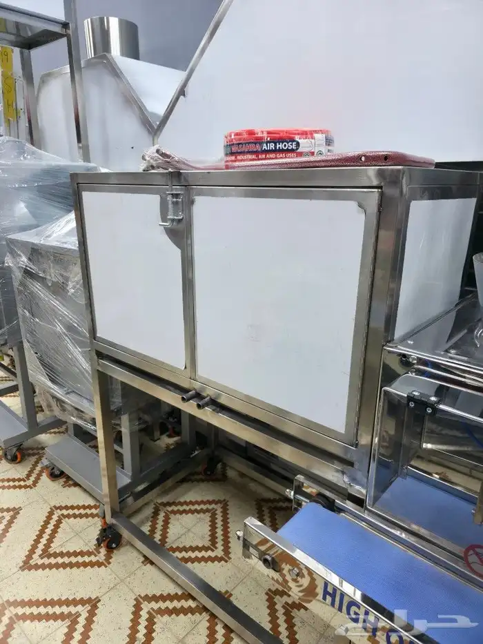 خفاق حلويات فرن بيتزا كهرباء منشار لحم قلاية بطاطس معصرة زيت 28