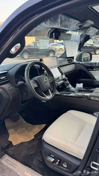 لكزس LX600 BB - داخل اوف وايت - خليجي - 2025 9