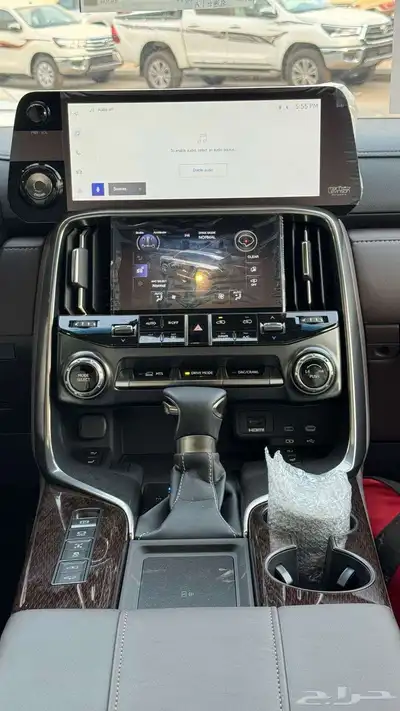 لكزس LX600 BB - داخل اوف وايت - خليجي - 2025 5