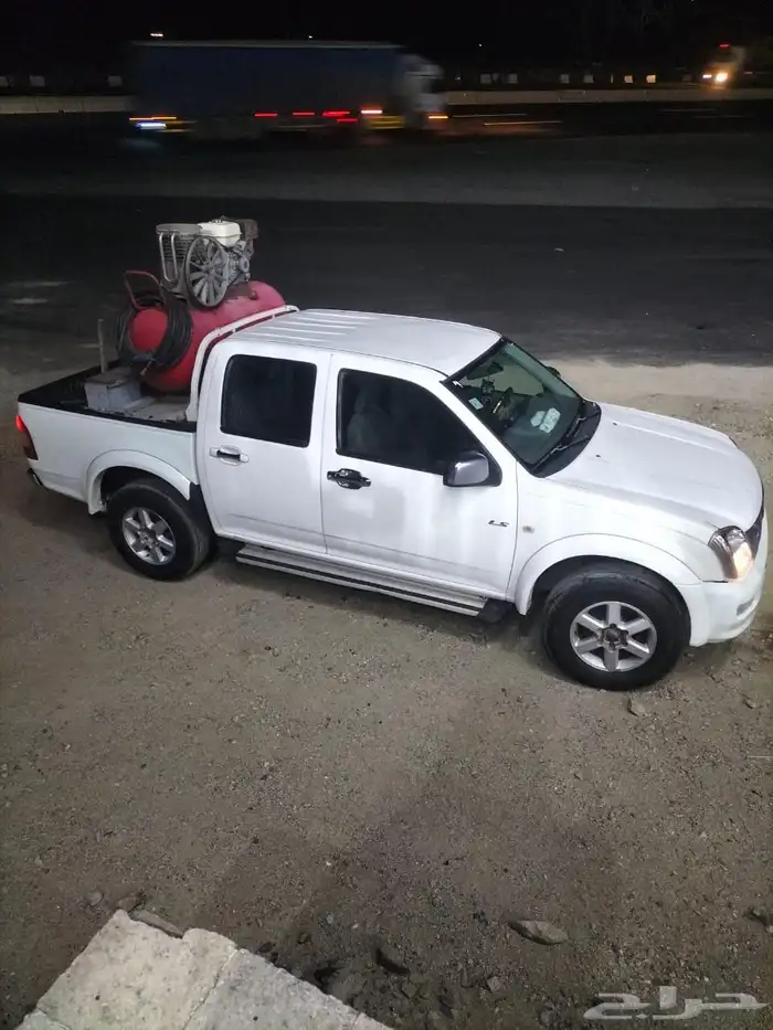 Isuzu 2005 model 3