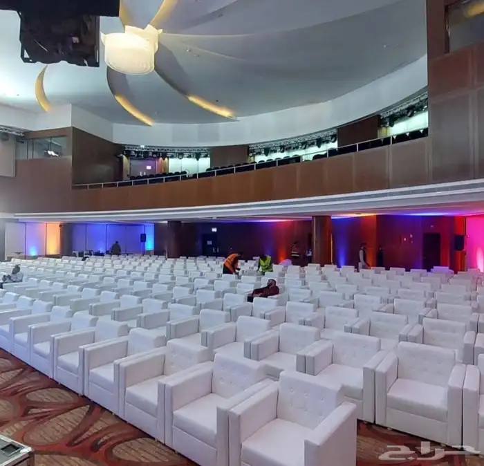 تاجير كنب مفرد كنب ثلاثي كنب جلد تاجير شاشات تاجر كراسي ملكي 0