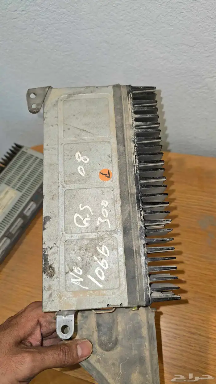 امبليفاير مضخم صوت لكزس Gs 300 350.430 3