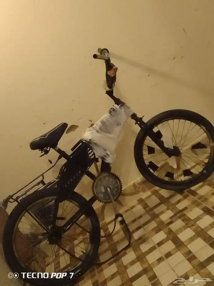 سيكل رامبو فيه مشكله الجنزير خربان بس 0