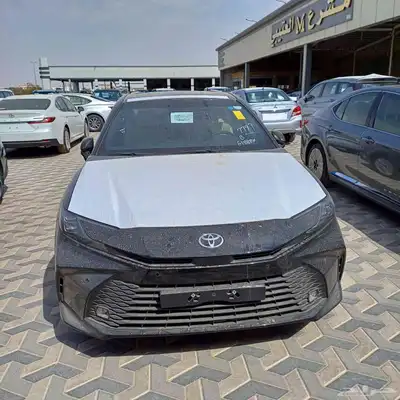 تويوتا كامري LE اسود 2025 بطاقة اول مالك 0
