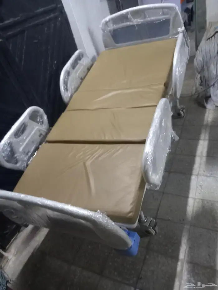 سرير طبي كهربائي عشر حركات نظيف جدا 1