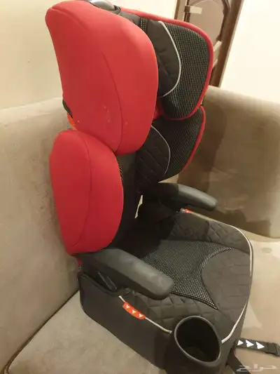 كرسي سيارة جديد بسعر جميل 0