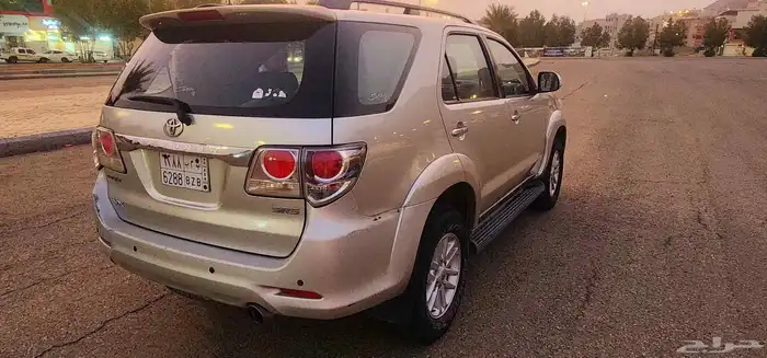 فورشنرV6 2012 VX قير عايدي دبل 5