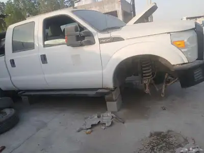 فورد F350 موديل 2013 8 سلندر عادي ما دبل تشليح فقط 2