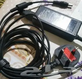 توشيبا شاحن لابت توب وبطارية 0