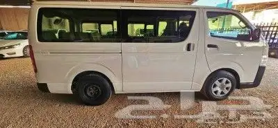 باص تويوتا هايس 2015 اجار مدة سنه 8