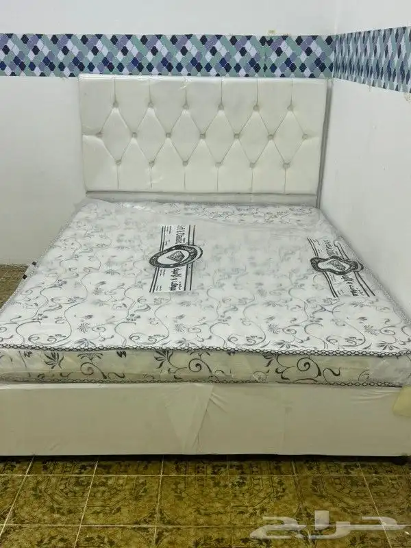 King size beds with mattressess 5
