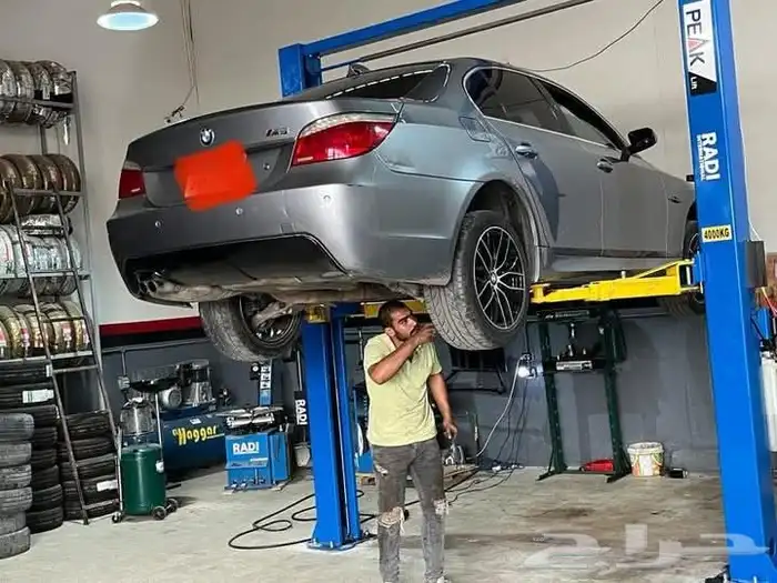 فني محترف دوده ومفصلات وعضلات السيارات جميع انواع السيارات ا 0