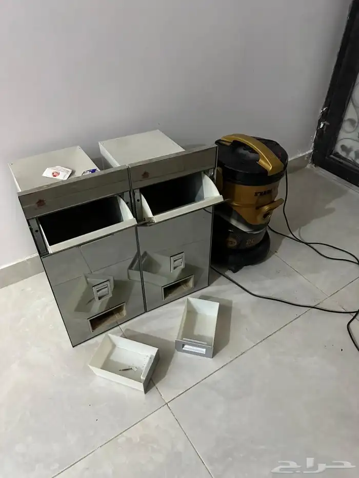 مكنسه ومخزن دقيق ورز 0