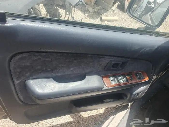 تشليح تويوتا هيلكس 2004 3