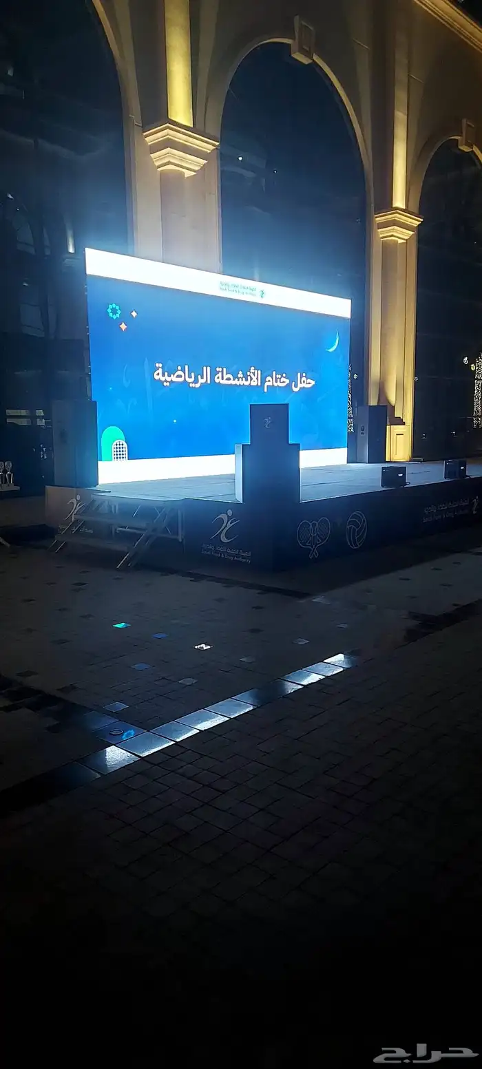 شاشات عرض عملاقه مع سيستم صوت واضاءة 5