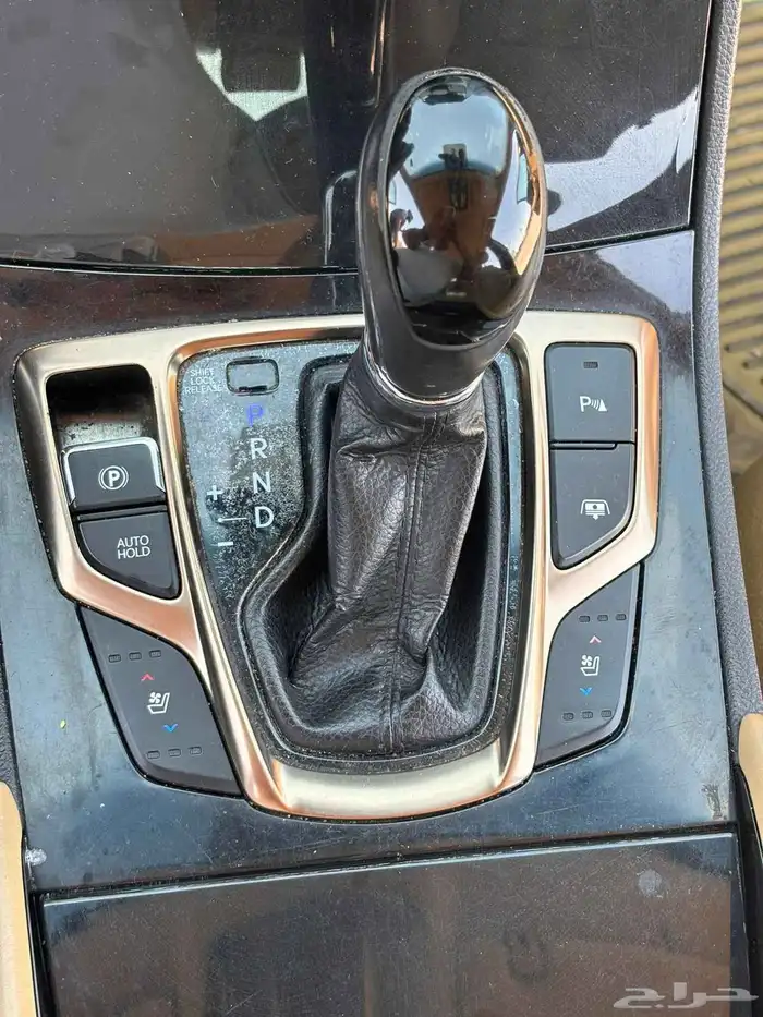Hyundai Azera 30 Ltr Top Variant 2014 Model 10