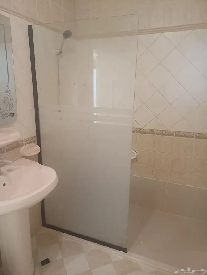 شغل قزاز سكريت مرايات شاور حمام سلم م اتب 9
