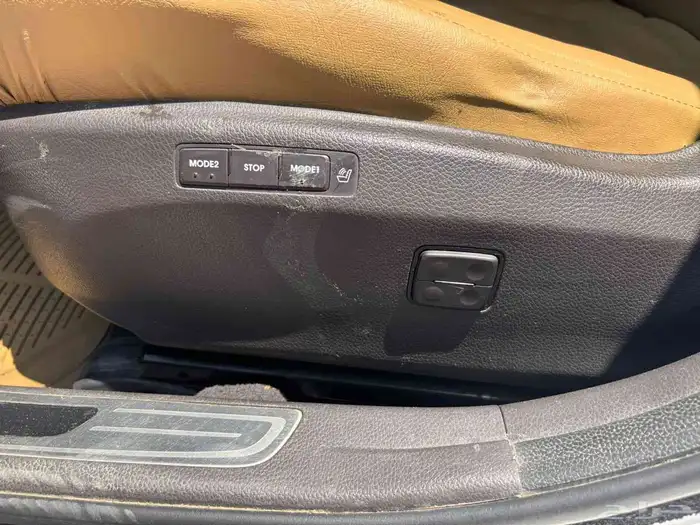 Hyundai Azera 30 Ltr Top Variant 2014 Model 11